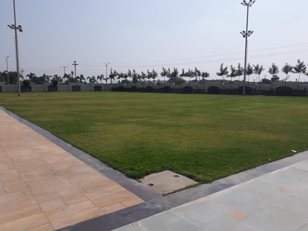 Regenta Central Indore Exterior foto